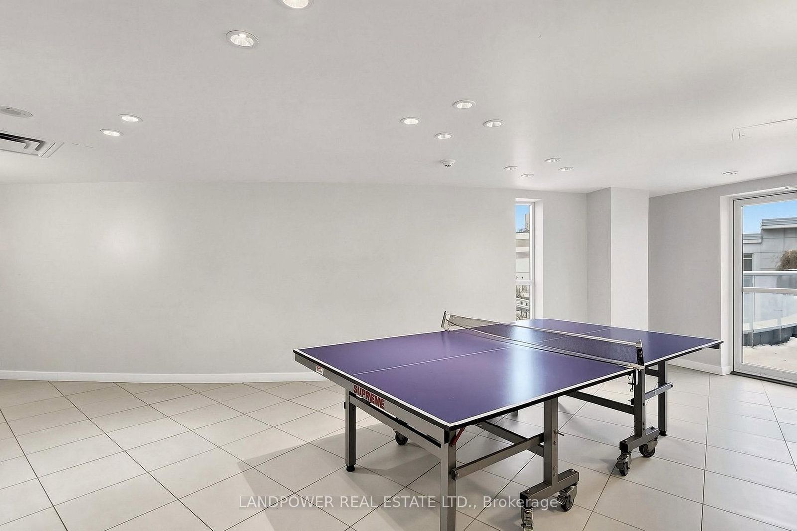 36 Lee Centre Drive • #1801 • Toronto, ON photo 5