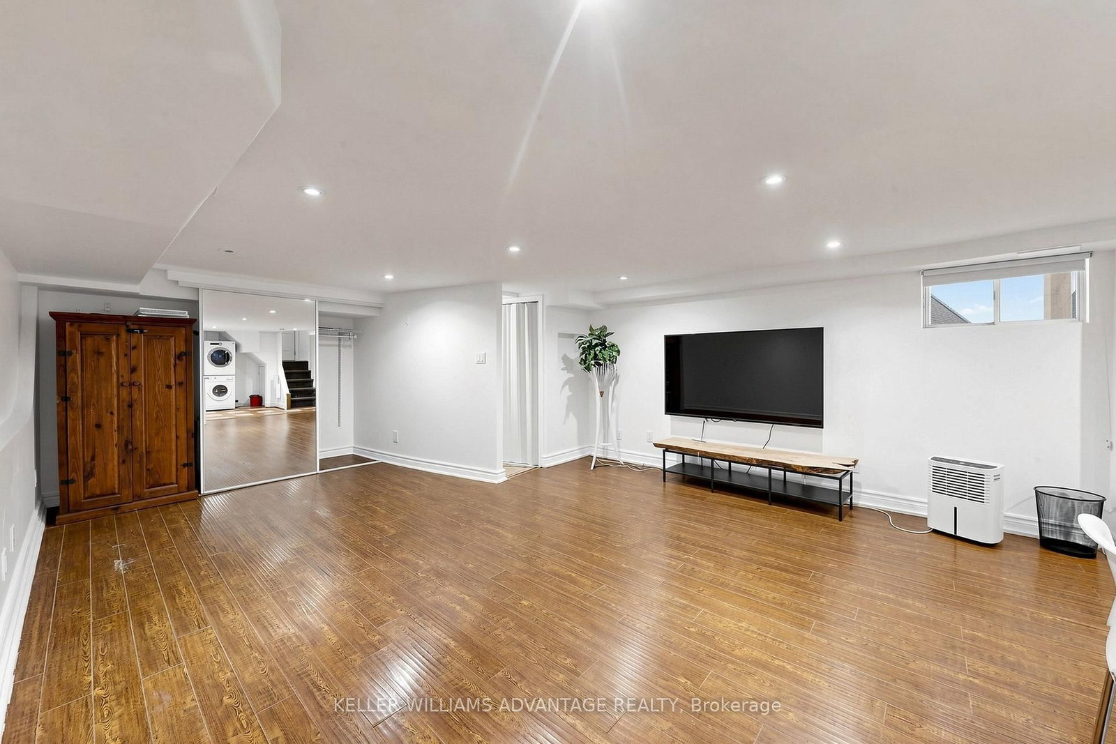 Basement - 4 Edgewood Avenue, Toronto 4
