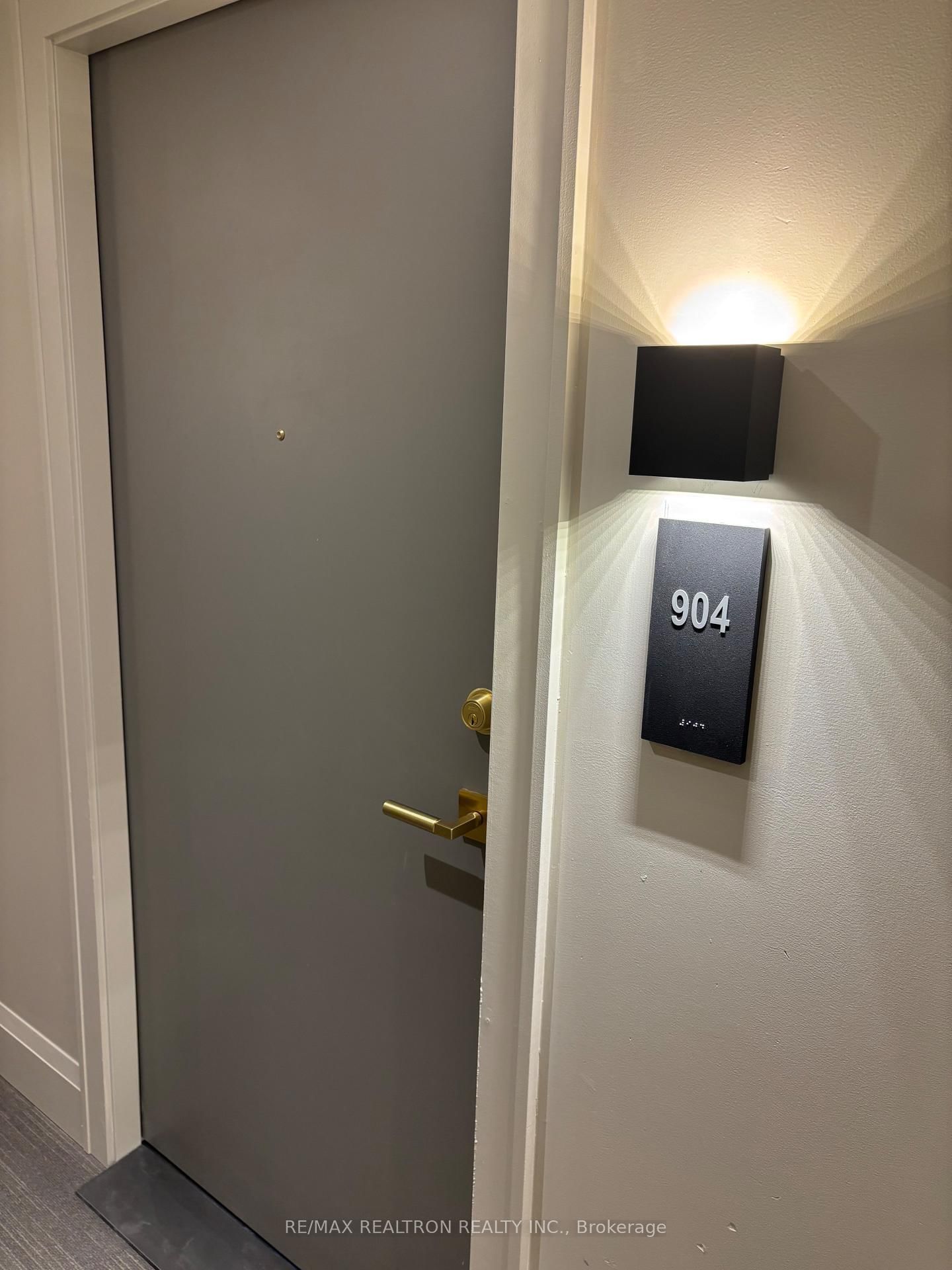 2 Manderley Drive • #904 • Toronto, ON photo 15