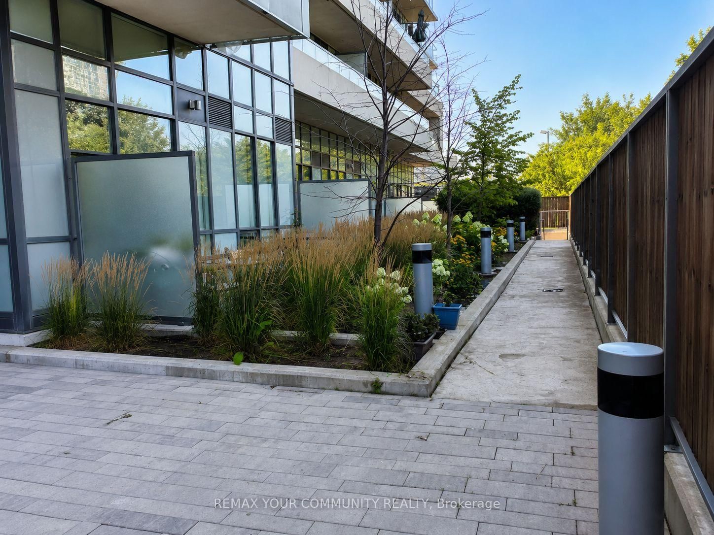 1346 Danforth Road E • #909 • Toronto, ON photo 17