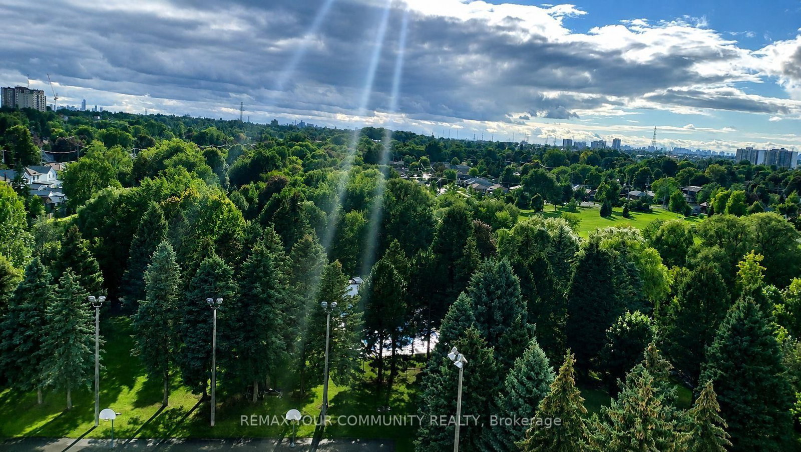 1346 Danforth Road E • #909 • Toronto, ON photo 18