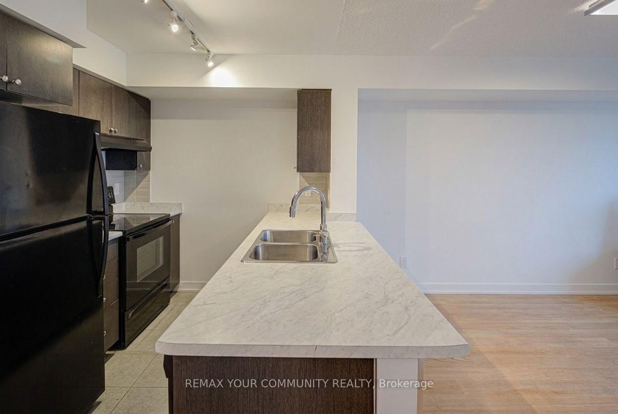 1346 Danforth Road E • #909 • Toronto, ON photo 4