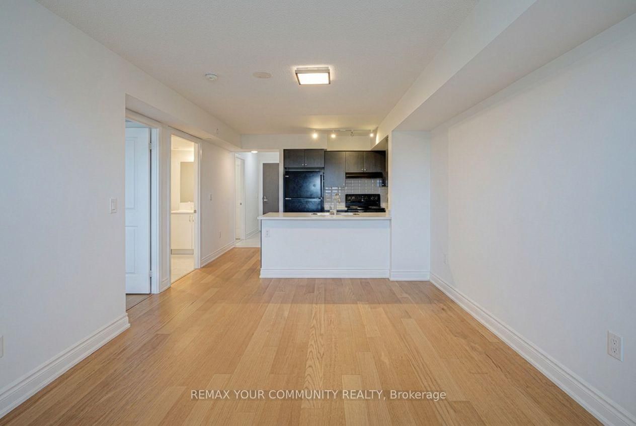 1346 Danforth Road E • #909 • Toronto, ON photo 5