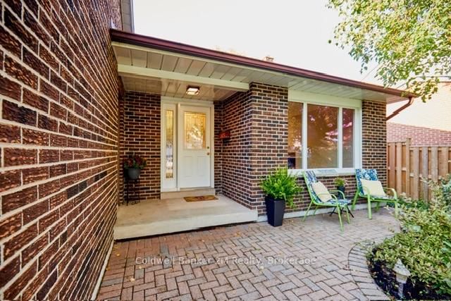 41 Panter Crescent • Ajax, ON photo 5