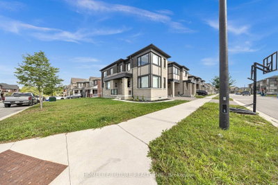 3379 Swordbill Street • Pickering, ON photo 2