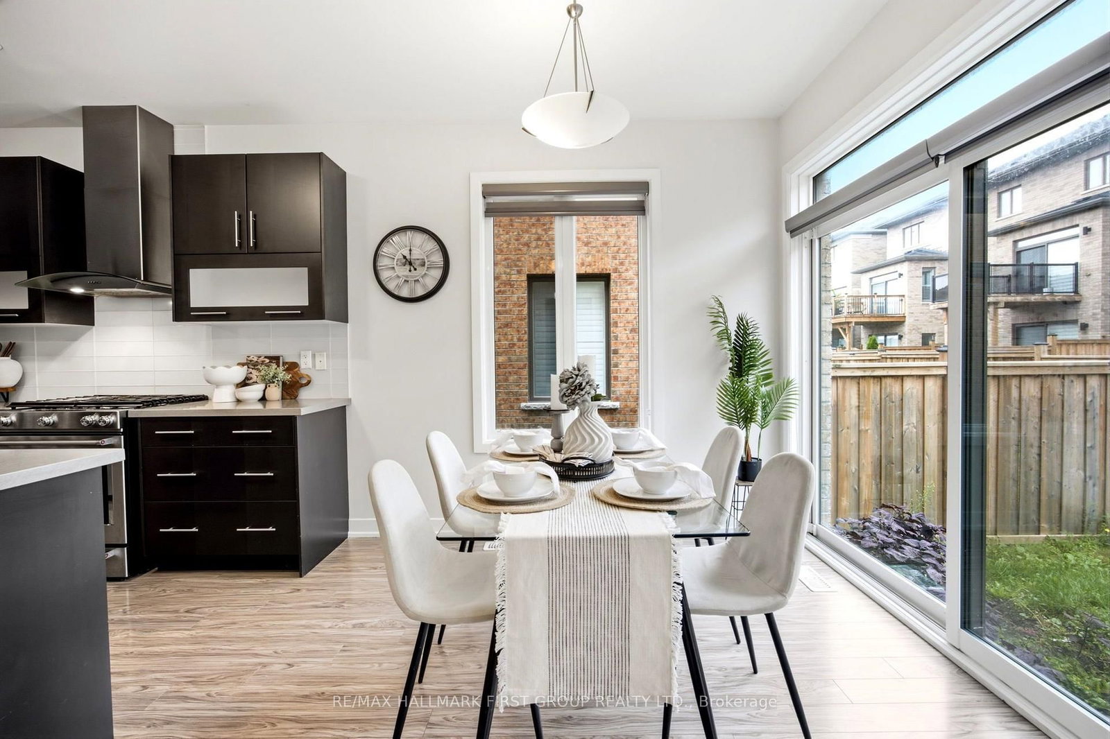 142 Vanier Street • Whitby, ON photo 16