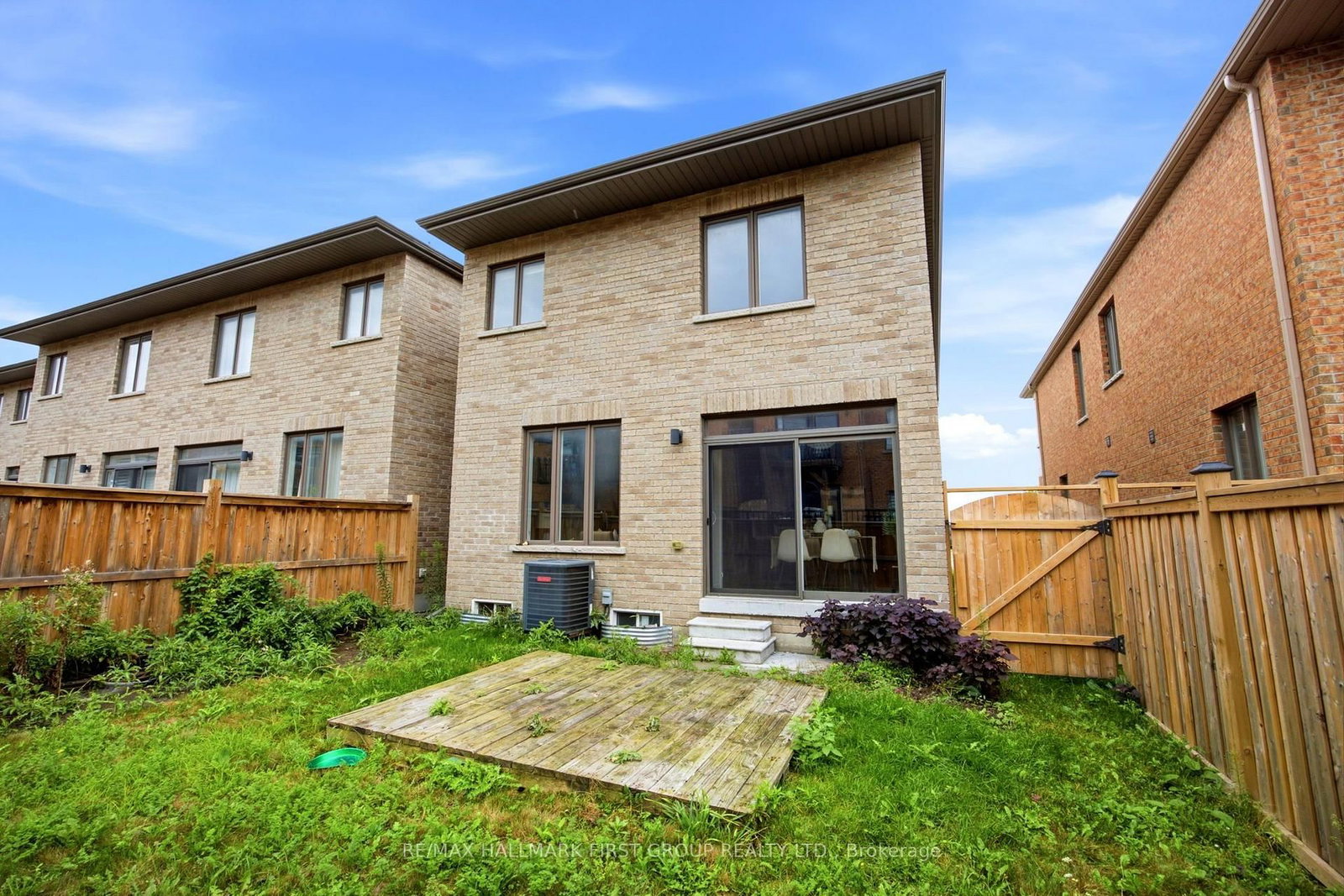 142 Vanier Street • Whitby, ON photo 37