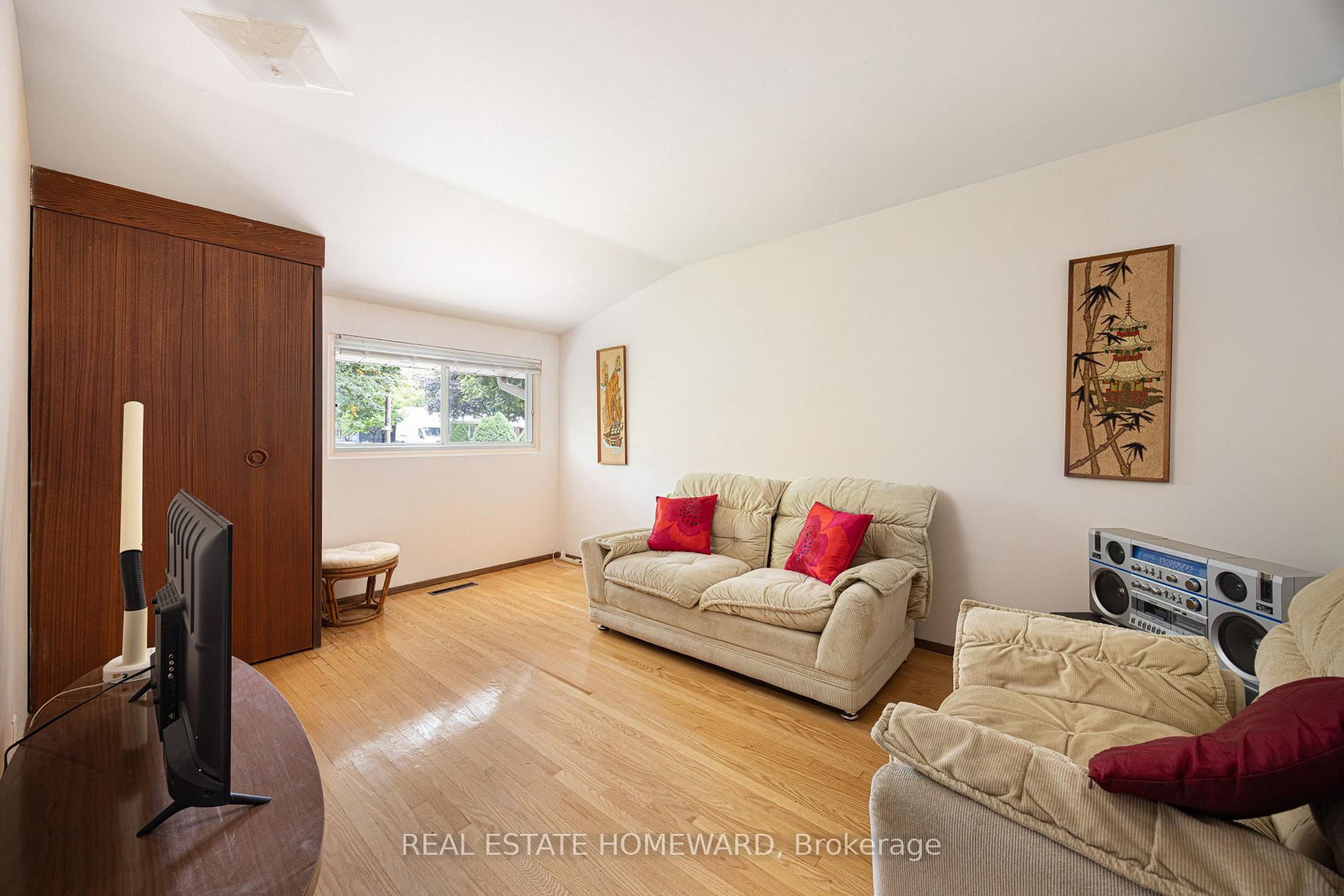 23 Norbury Crescent • Toronto, ON photo 18