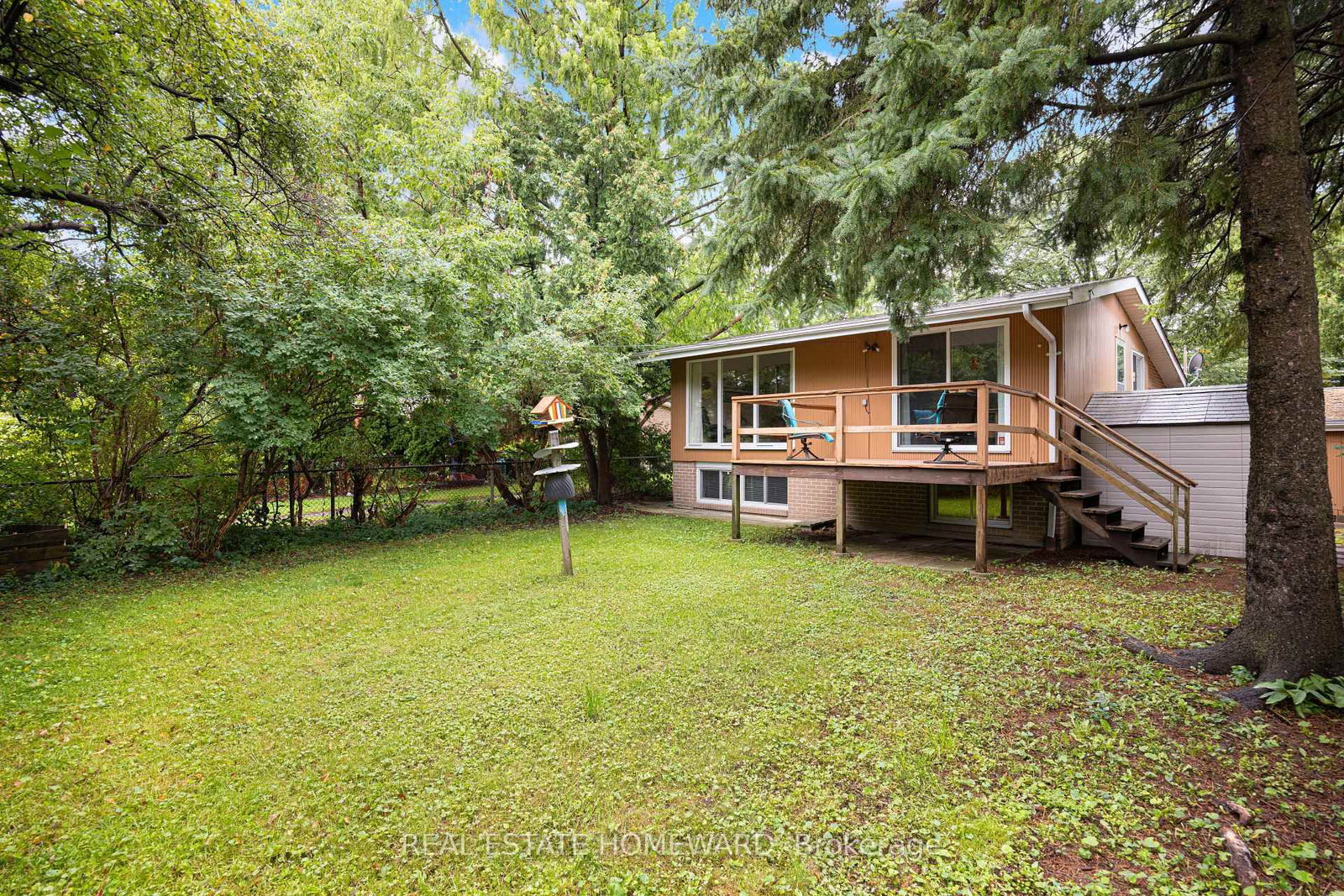23 Norbury Crescent • Toronto, ON photo 27