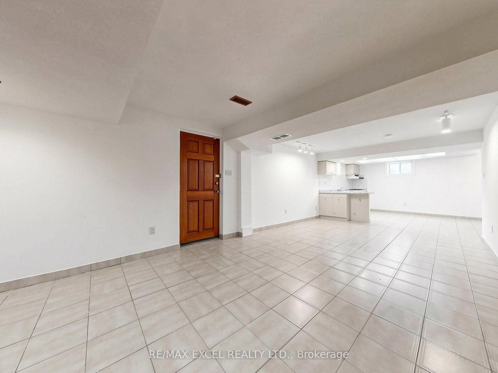 3 Lovekin Grove • Toronto, ON photo 37