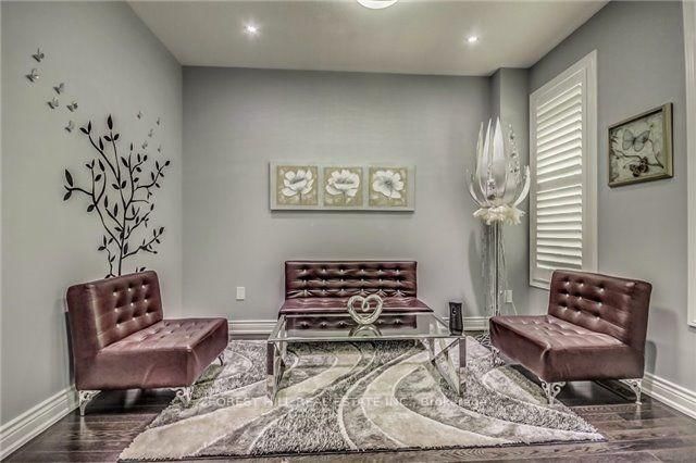 7 Grogan Street • Ajax, ON photo 3