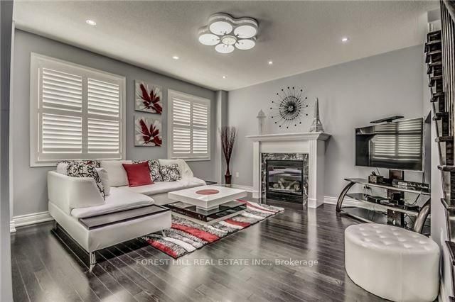 7 Grogan Street • Ajax, ON photo 6