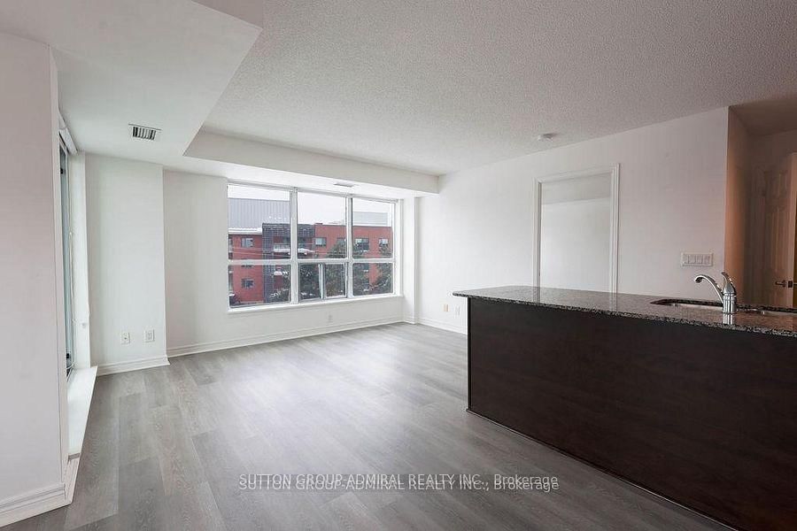 60 Fairfax Crescent • #409 • Toronto, ON photo 10