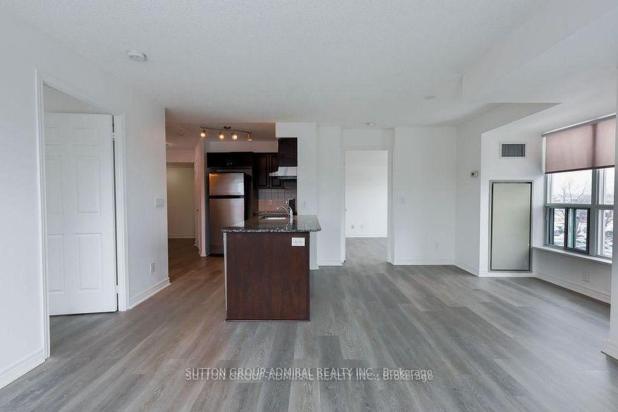 60 Fairfax Crescent • #409 • Toronto, ON photo 16