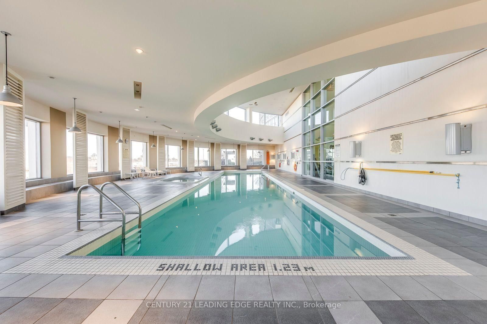 TH120-38 Lee Centre Dr, Toronto, view 29