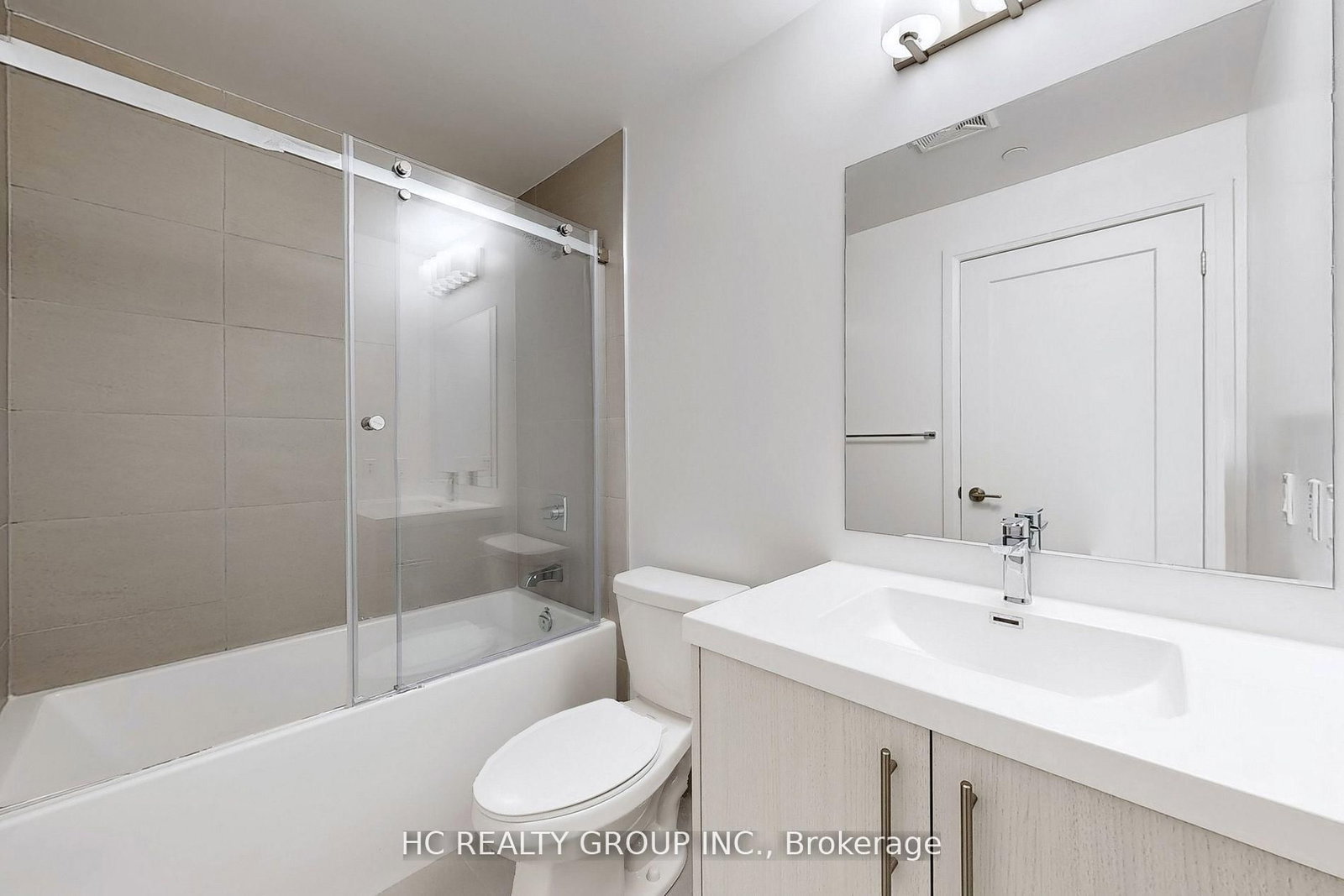 286 Main Street • #PH07 • Toronto, ON photo 17