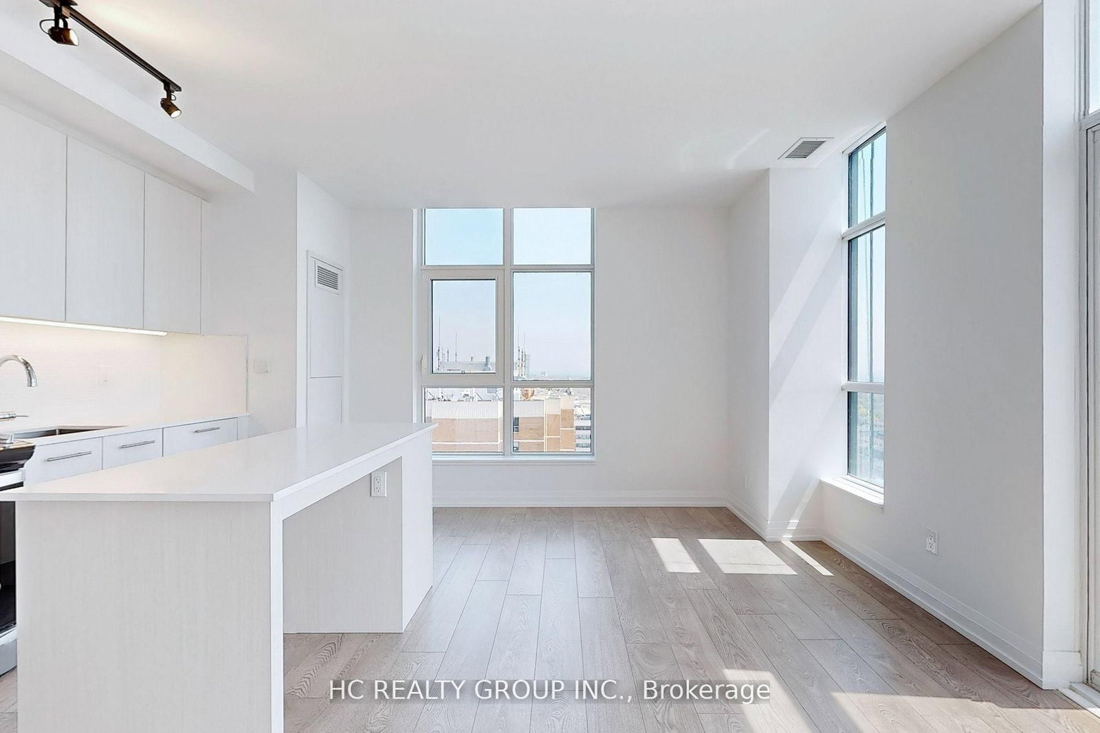 286 Main Street • #PH07 • Toronto, ON photo 7