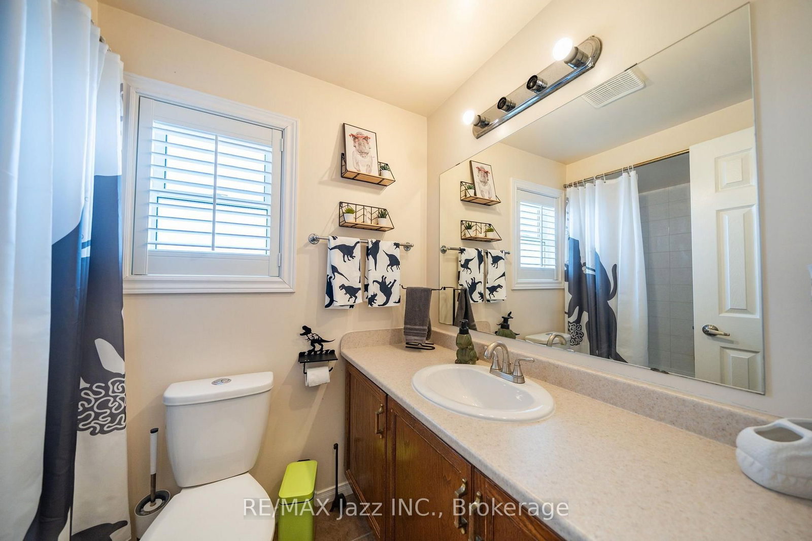 110 Freeland Avenue • Clarington, ON photo 25
