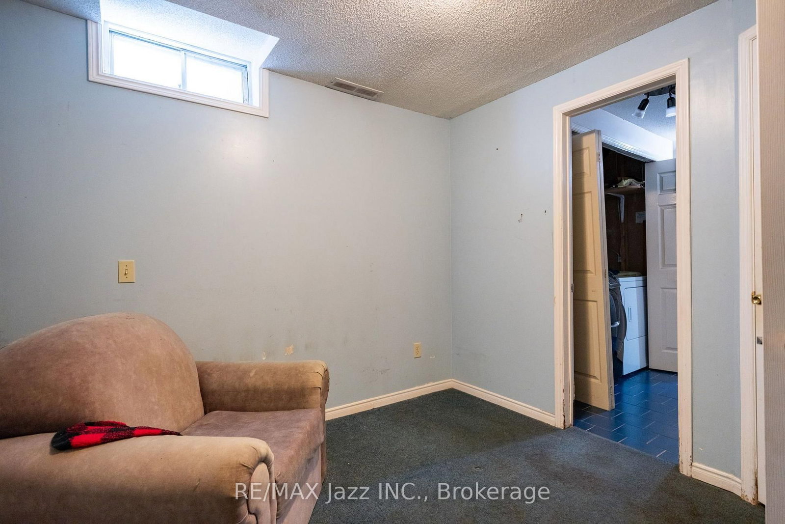 110 Freeland Avenue • Clarington, ON photo 38
