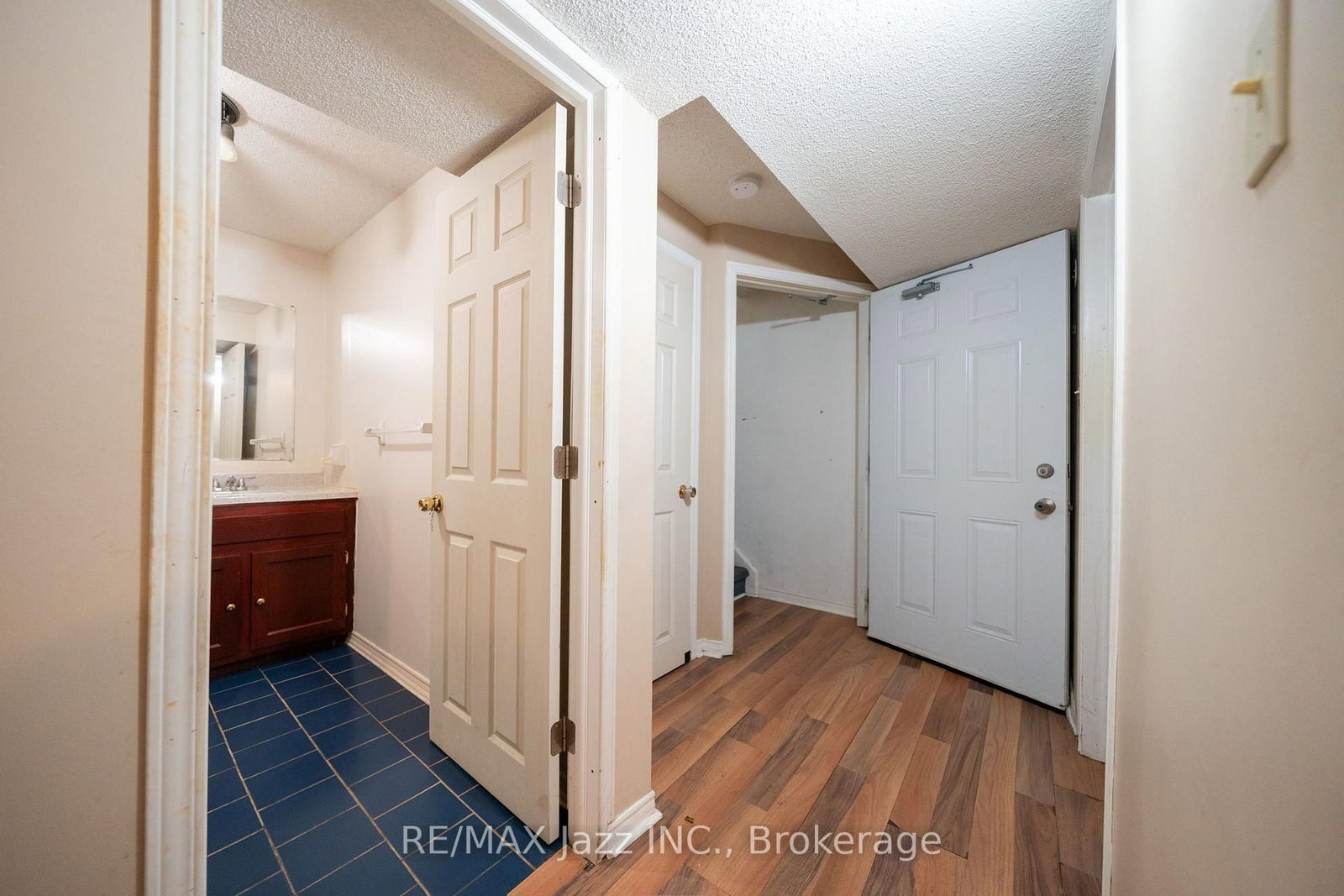 110 Freeland Avenue • Clarington, ON photo 43