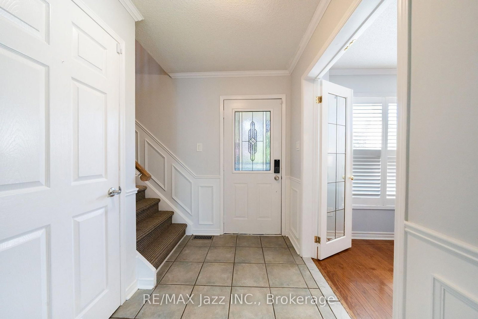 110 Freeland Avenue • Clarington, ON photo 6