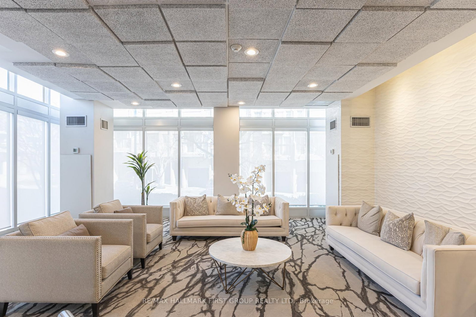 25 Cumberland Lane • #110 • Ajax, ON photo 3