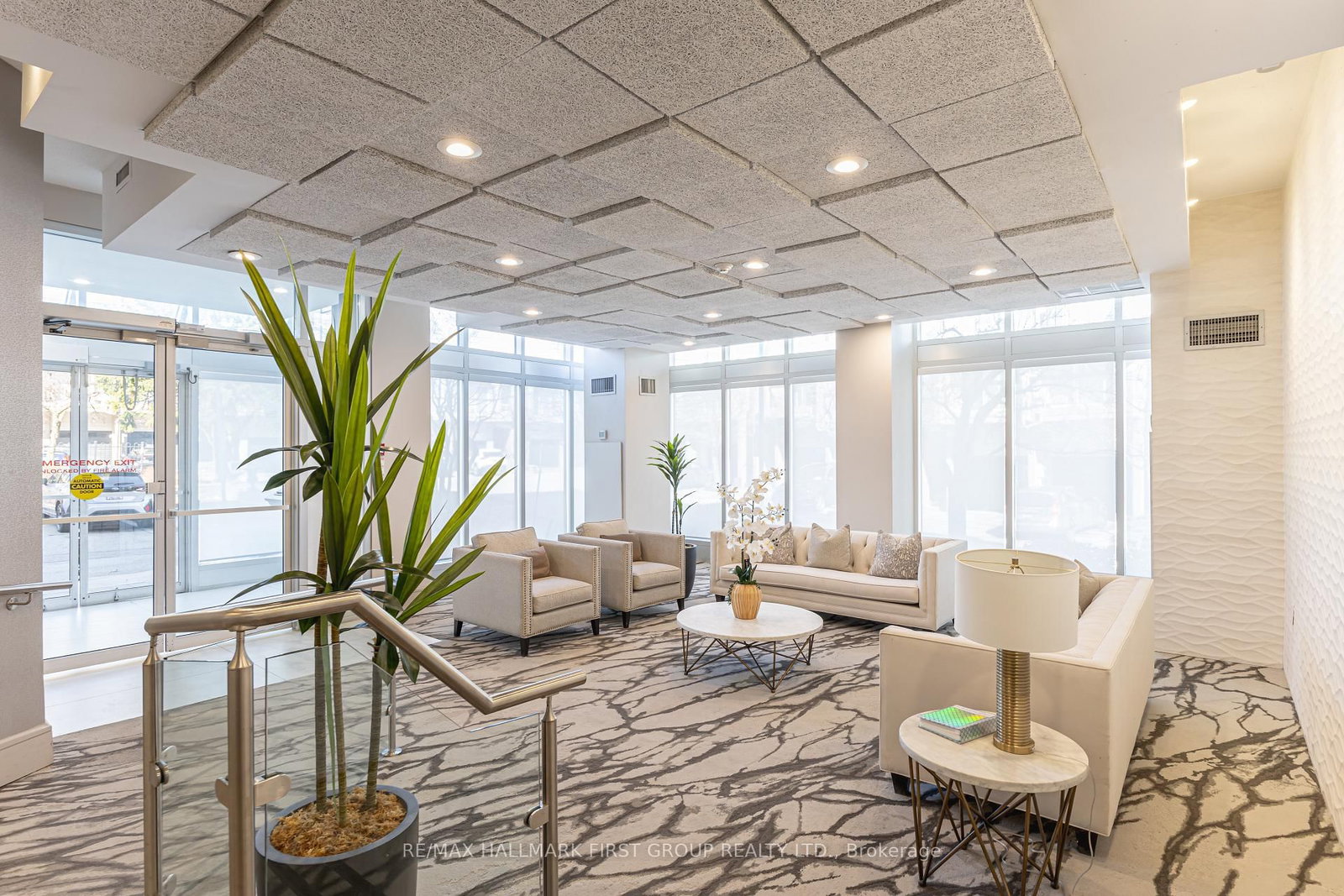 25 Cumberland Lane • #110 • Ajax, ON photo 4