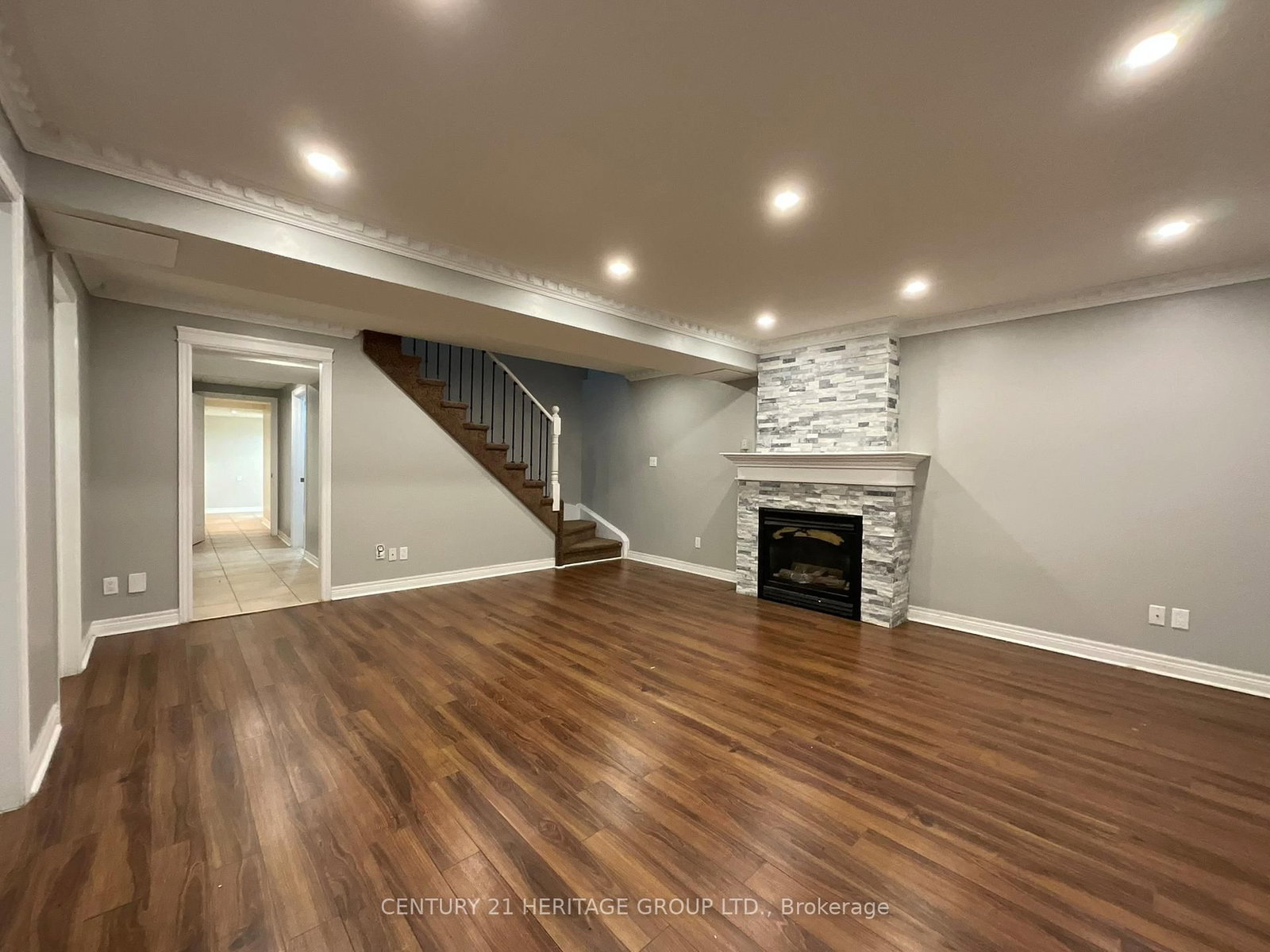 305 Sandringham Drive • Clarington, ON photo 24