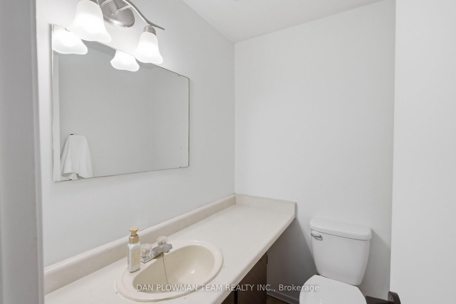 11 Livonia Place • #32 • Toronto, ON photo 15