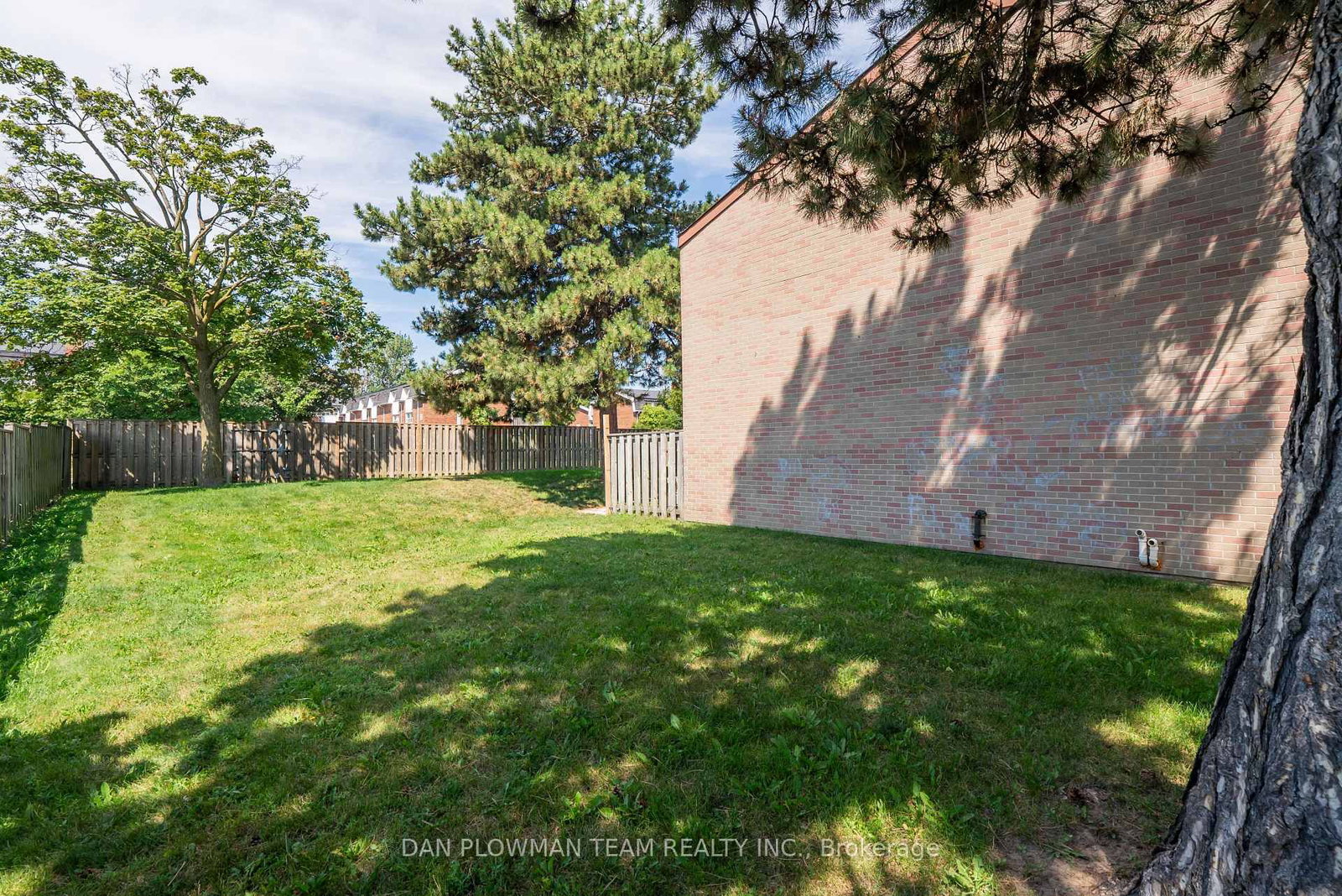 11 Livonia Place • #32 • Toronto, ON photo 28