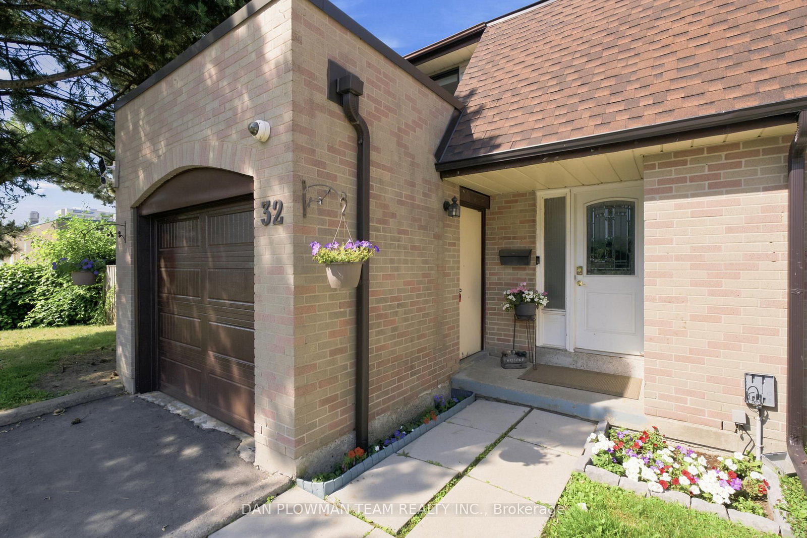 11 Livonia Place • #32 • Toronto, ON photo 3