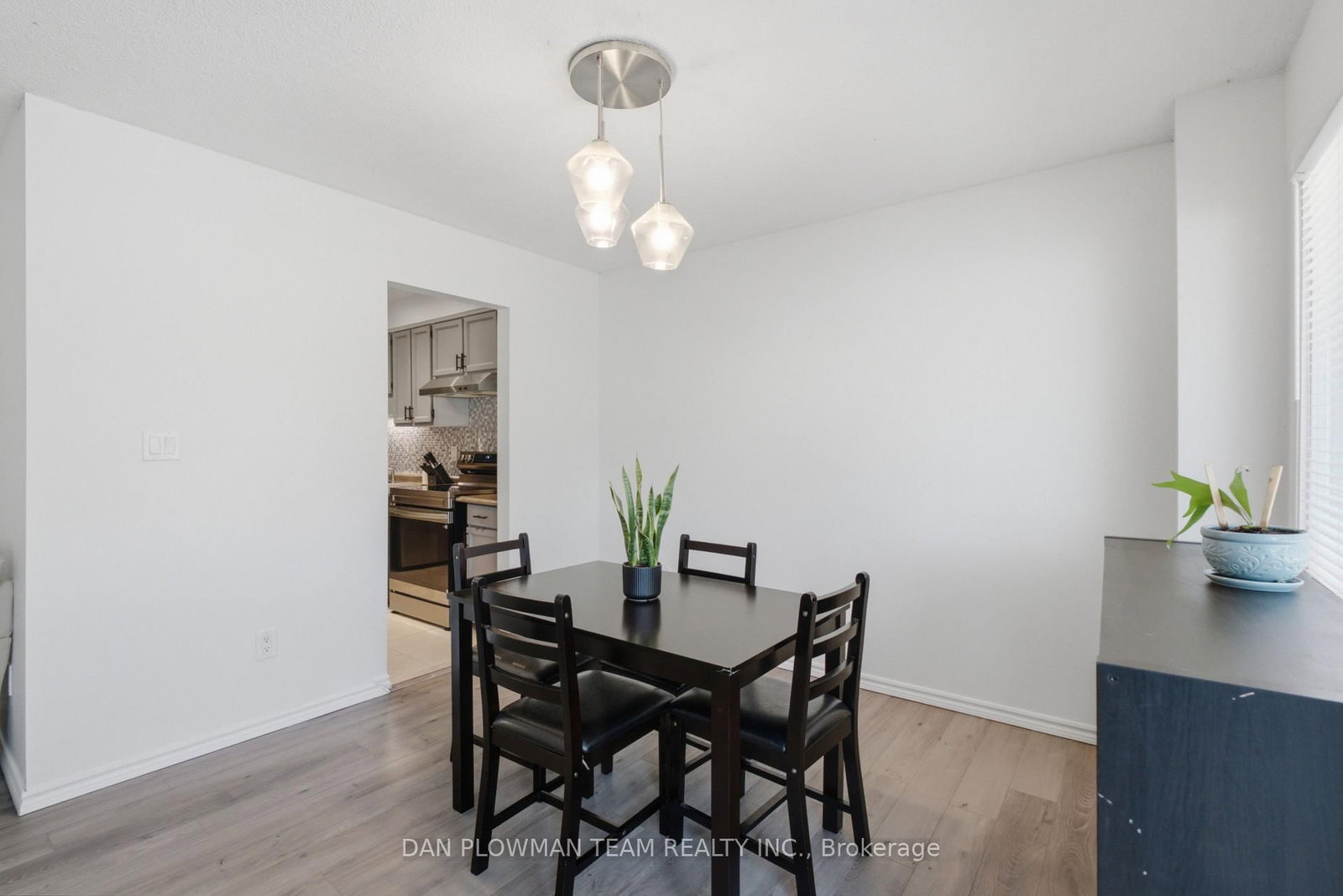 11 Livonia Place • #32 • Toronto, ON photo 8