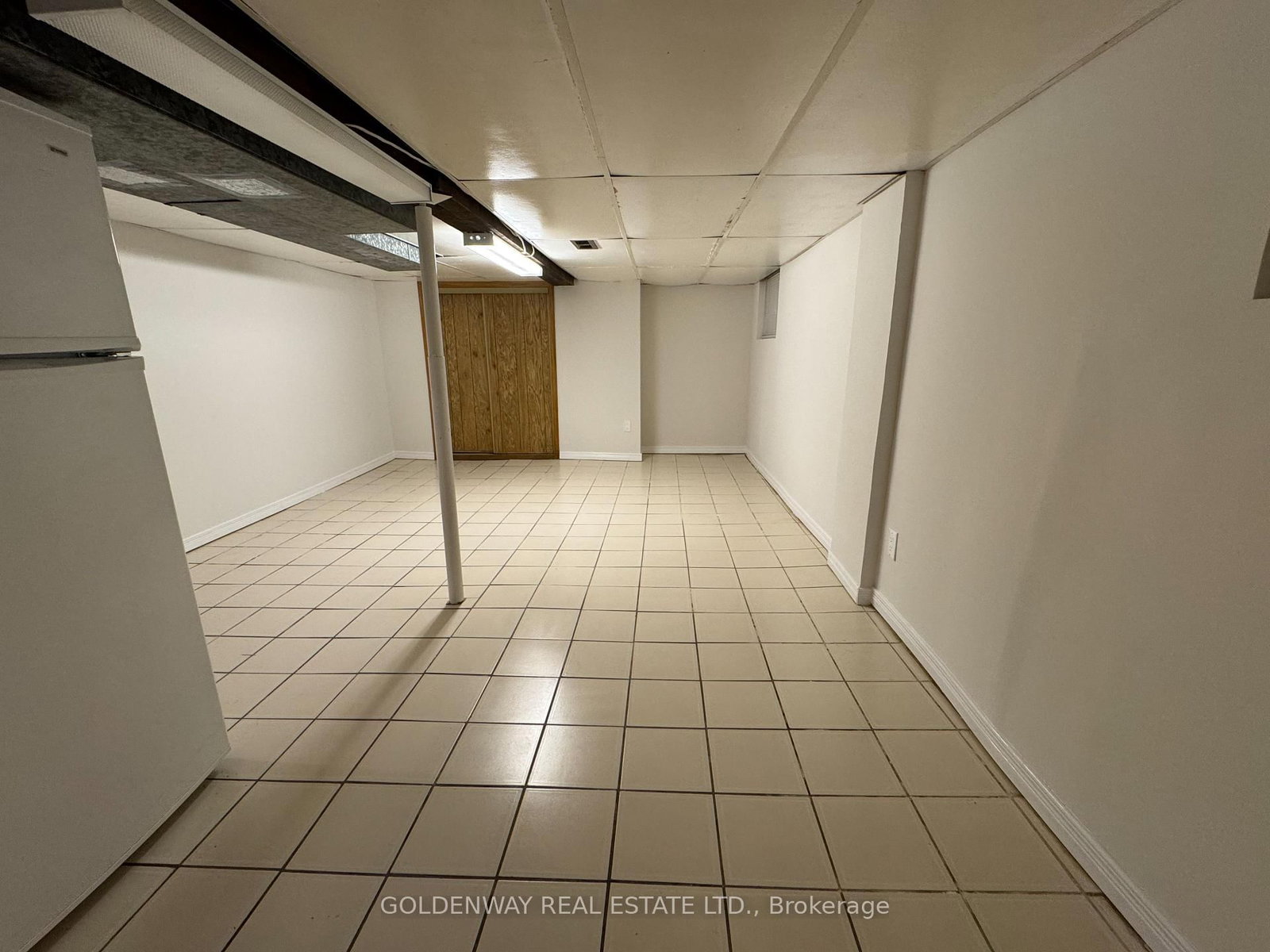 327 Springdale Boulevard • Toronto, ON photo 17