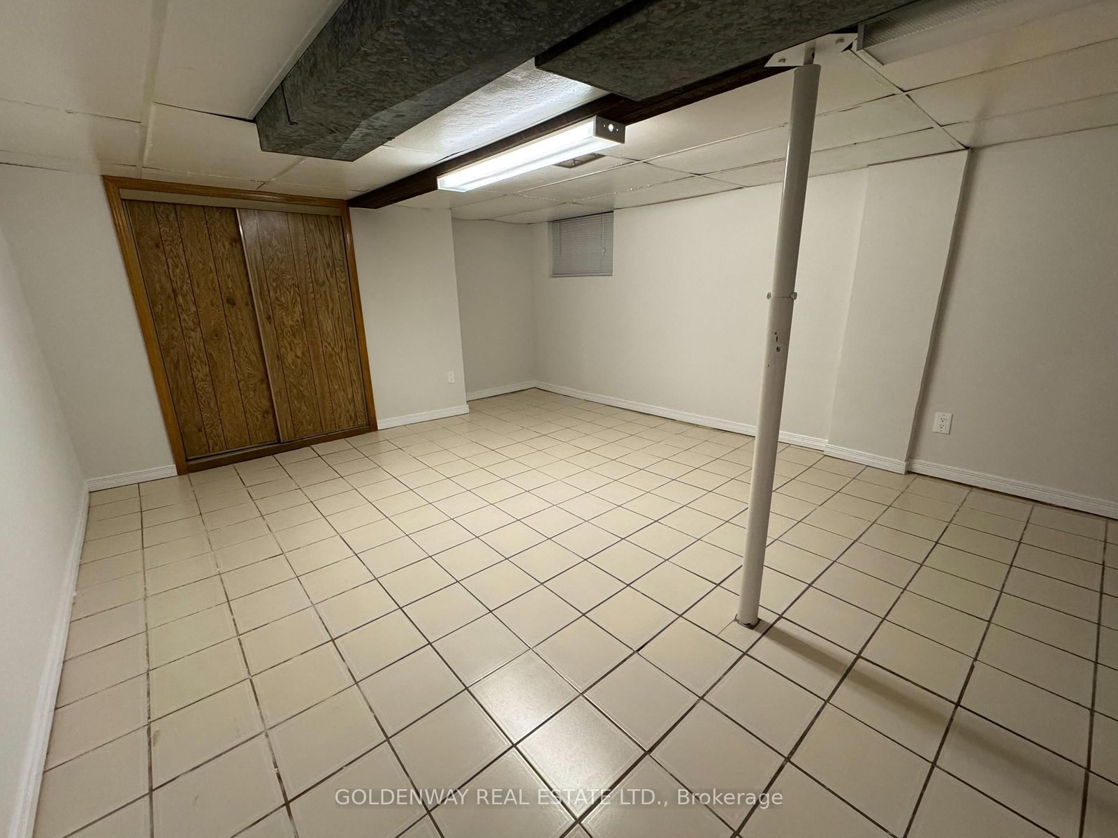 327 Springdale Boulevard • Toronto, ON photo 20