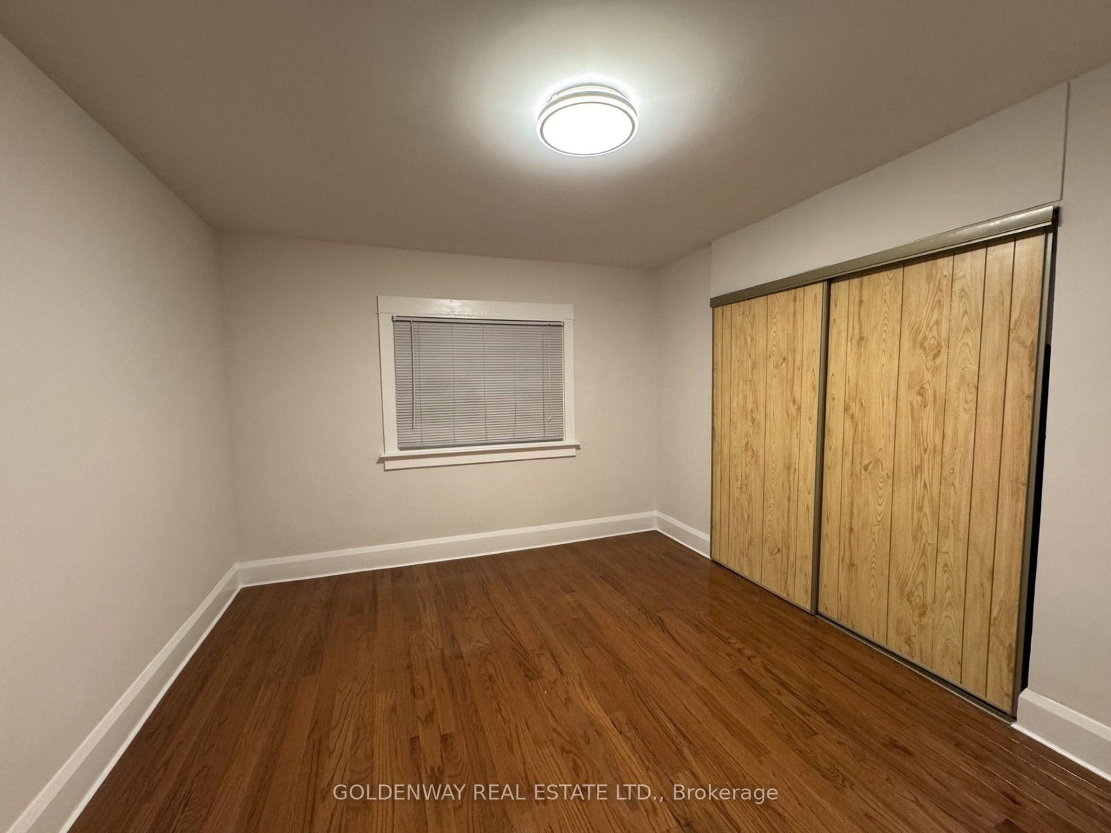 327 Springdale Boulevard • Toronto, ON photo 30