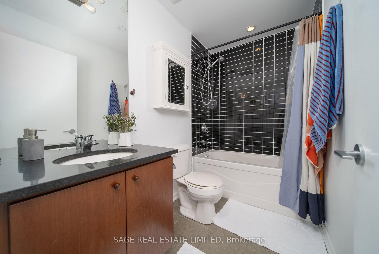 201 Carlaw Avenue • #128 • Toronto, ON photo 14