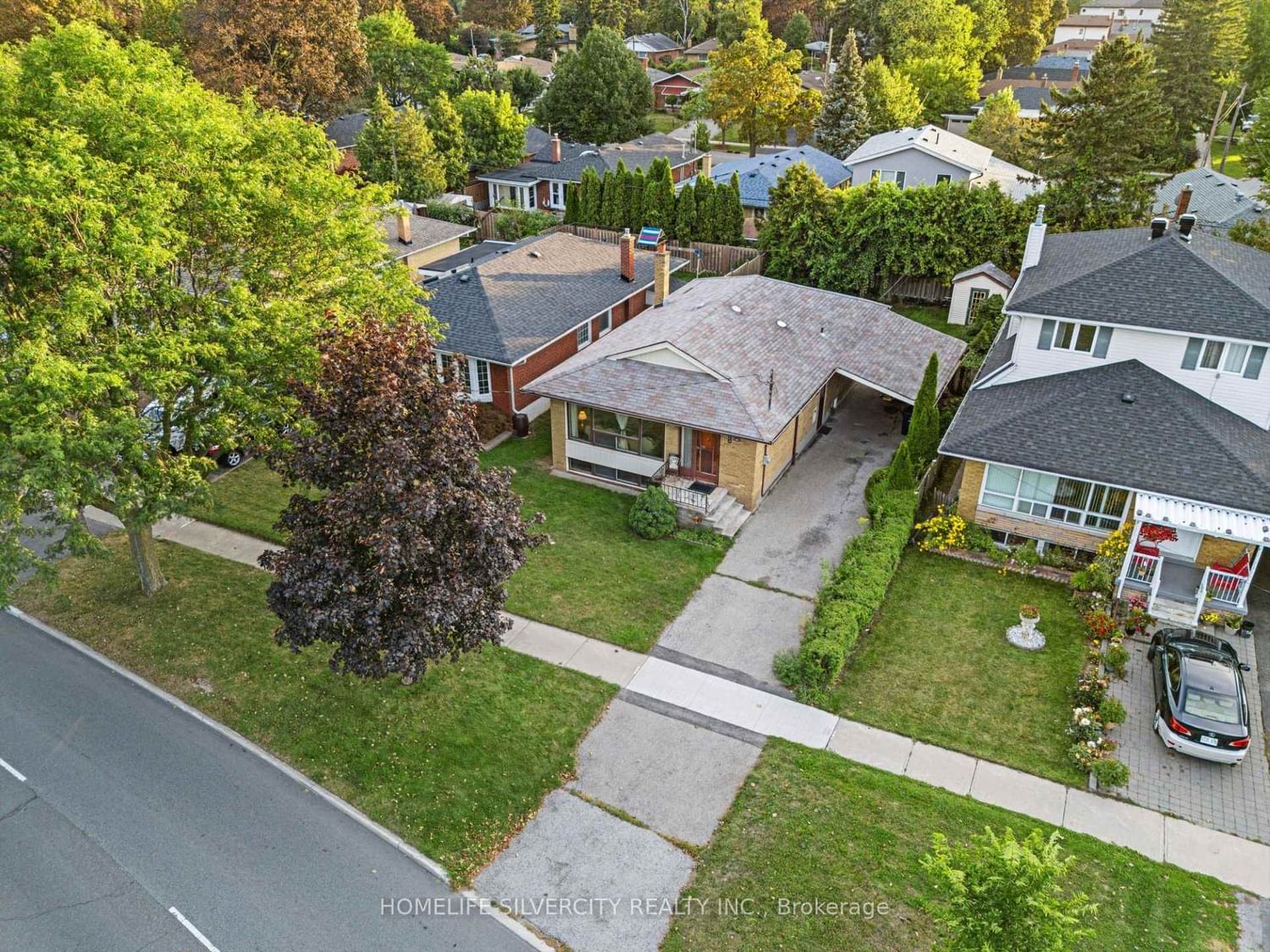 364 Bellamy Road N • Toronto, ON photo 3