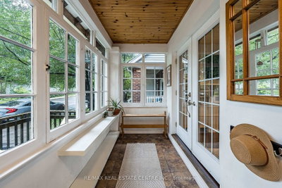 14 Wildwood Crescent • Toronto, ON photo 3