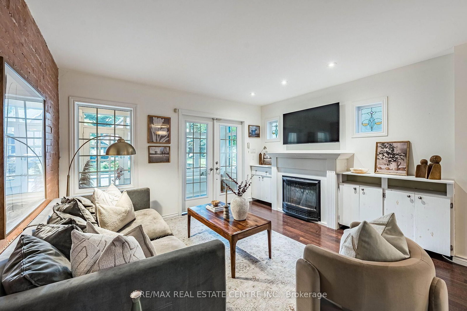 14 Wildwood Crescent • Toronto, ON photo 6