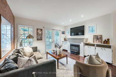 14 Wildwood Crescent • Toronto, ON photo 6
