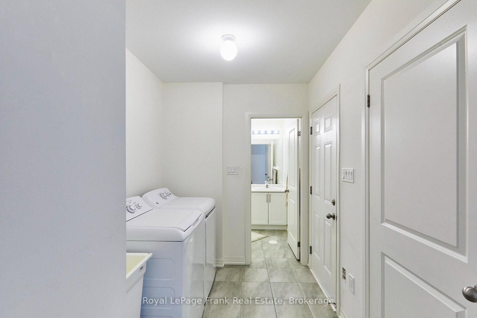 26 Clarington Boulevard • Clarington, ON photo 4