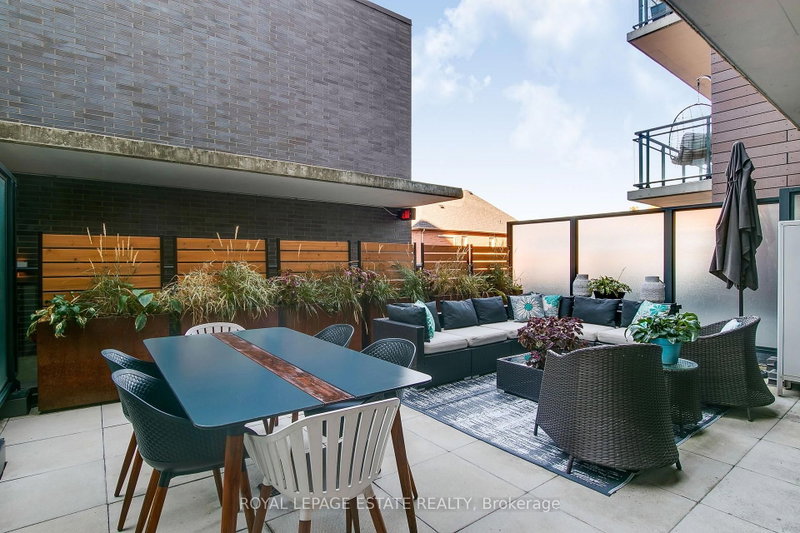 305 - 1190 Dundas Street E