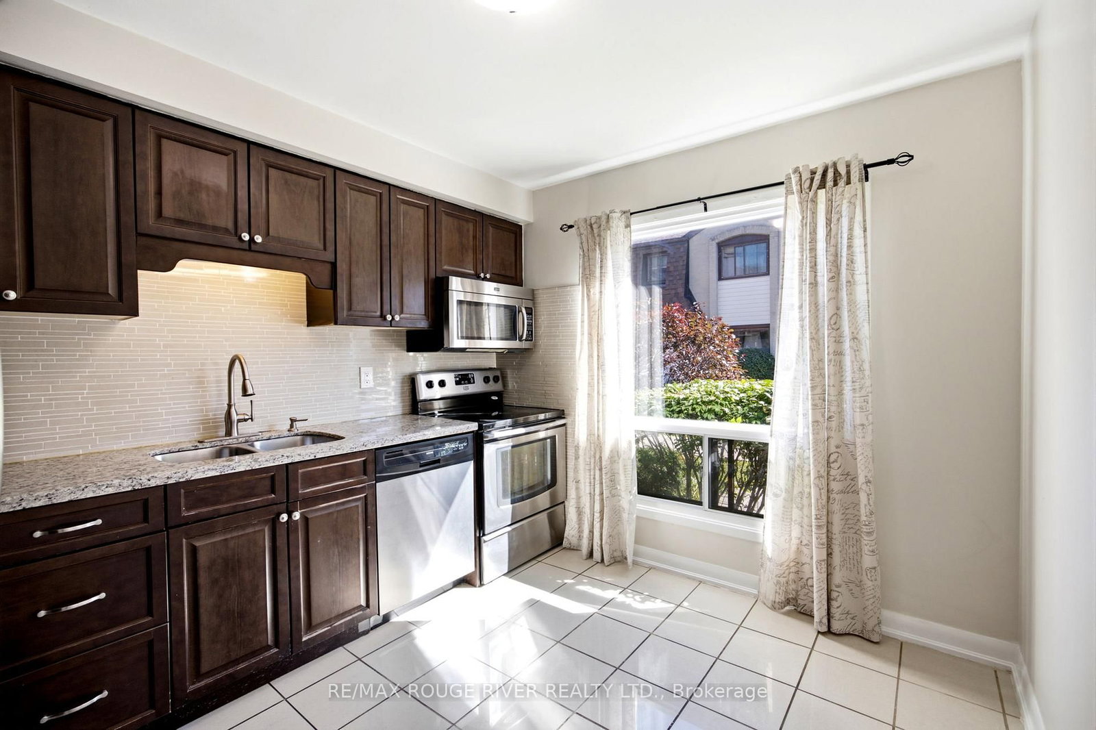 21 Livonia Place • #76 • Toronto, ON photo 9