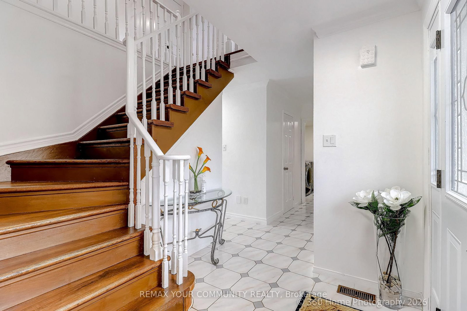 4 Mayflower Street S • Whitby, ON photo 11