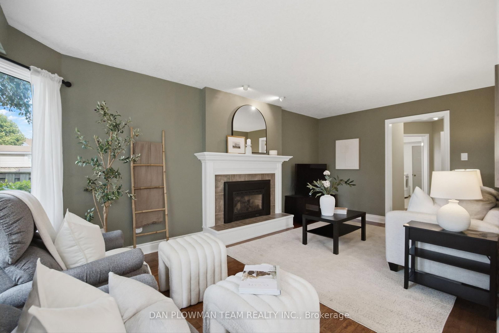 6 Saddlebrook Court • Clarington, ON photo 14