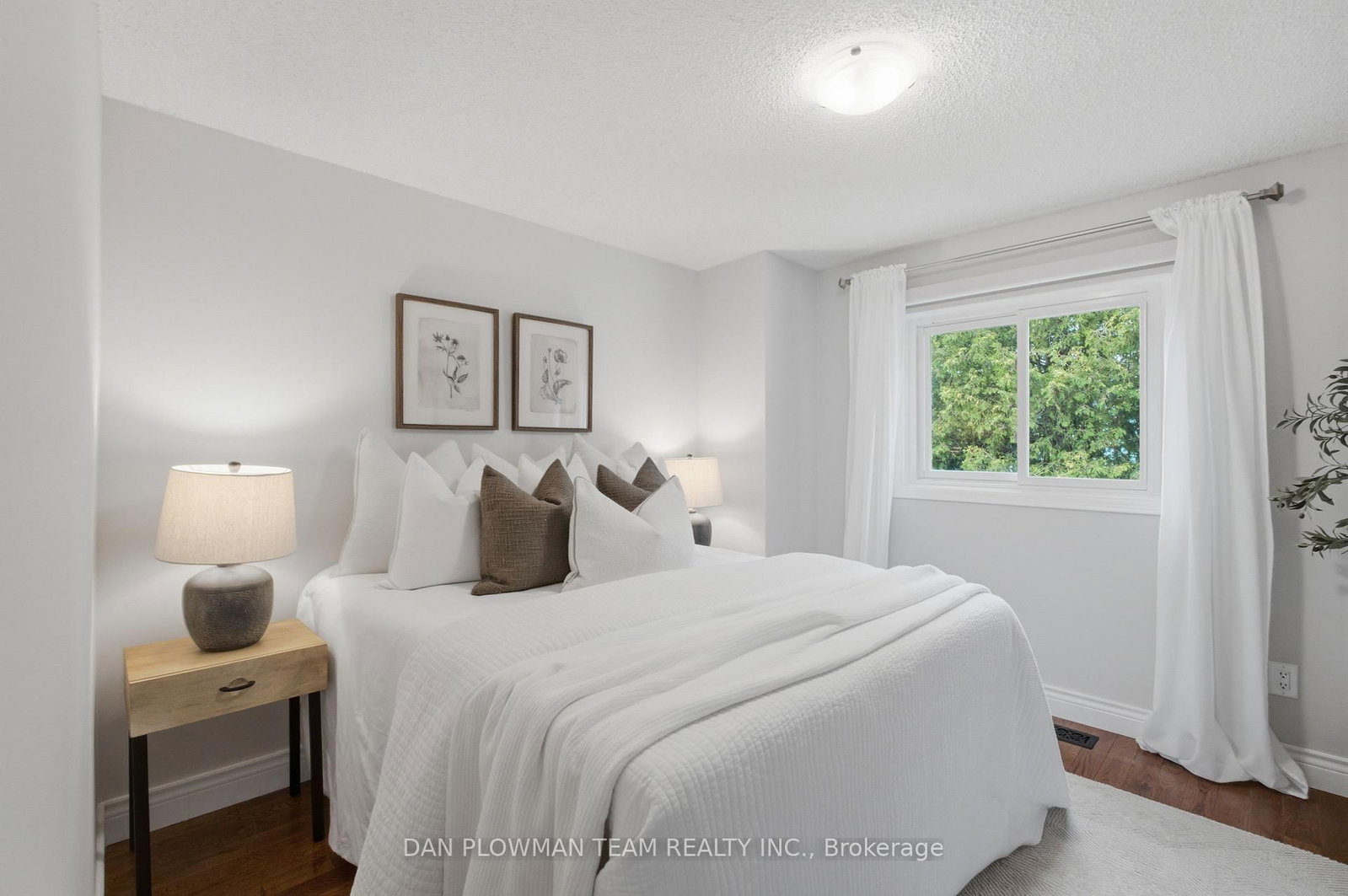 6 Saddlebrook Court • Clarington, ON photo 27