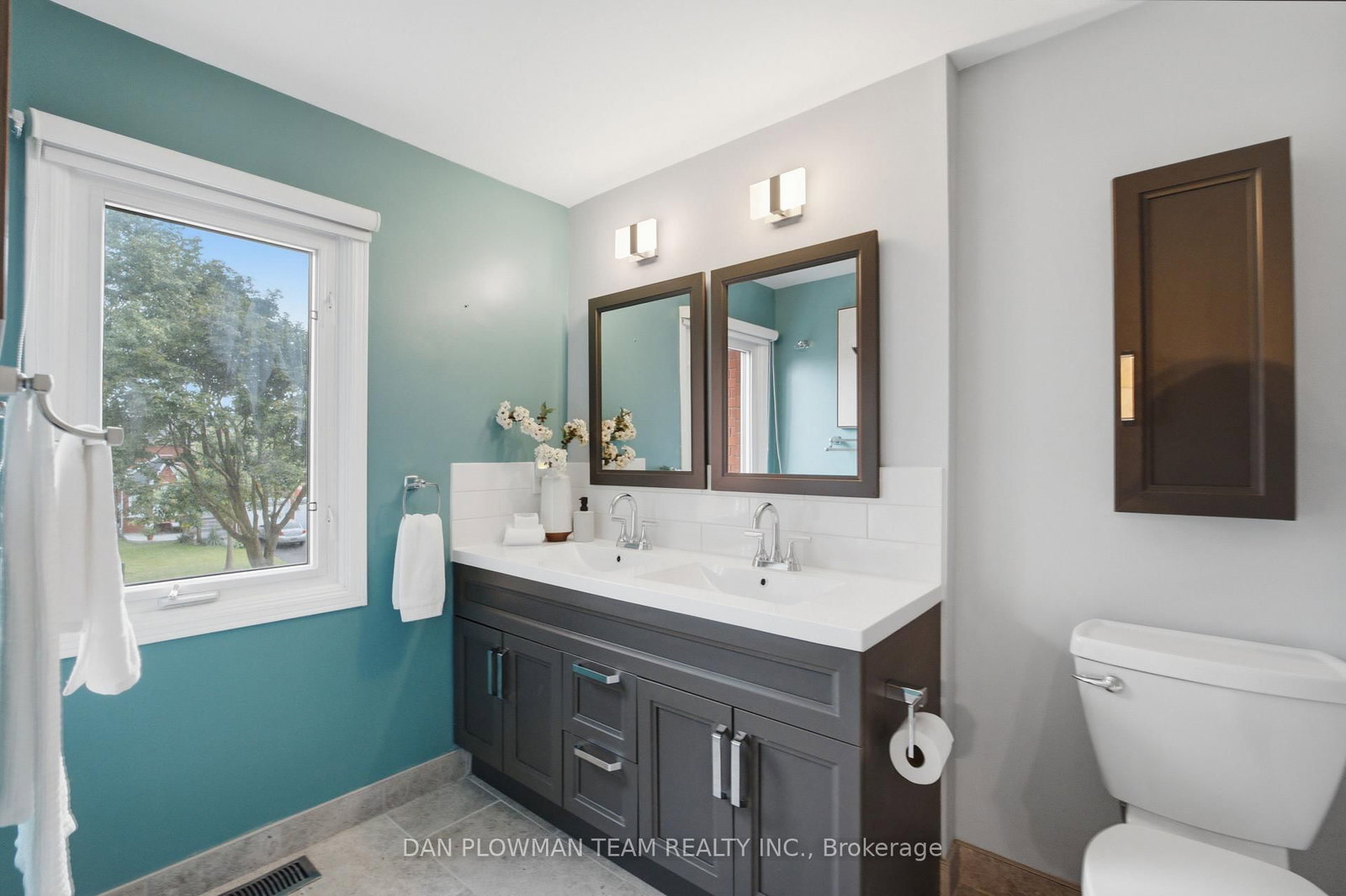 6 Saddlebrook Court • Clarington, ON photo 30