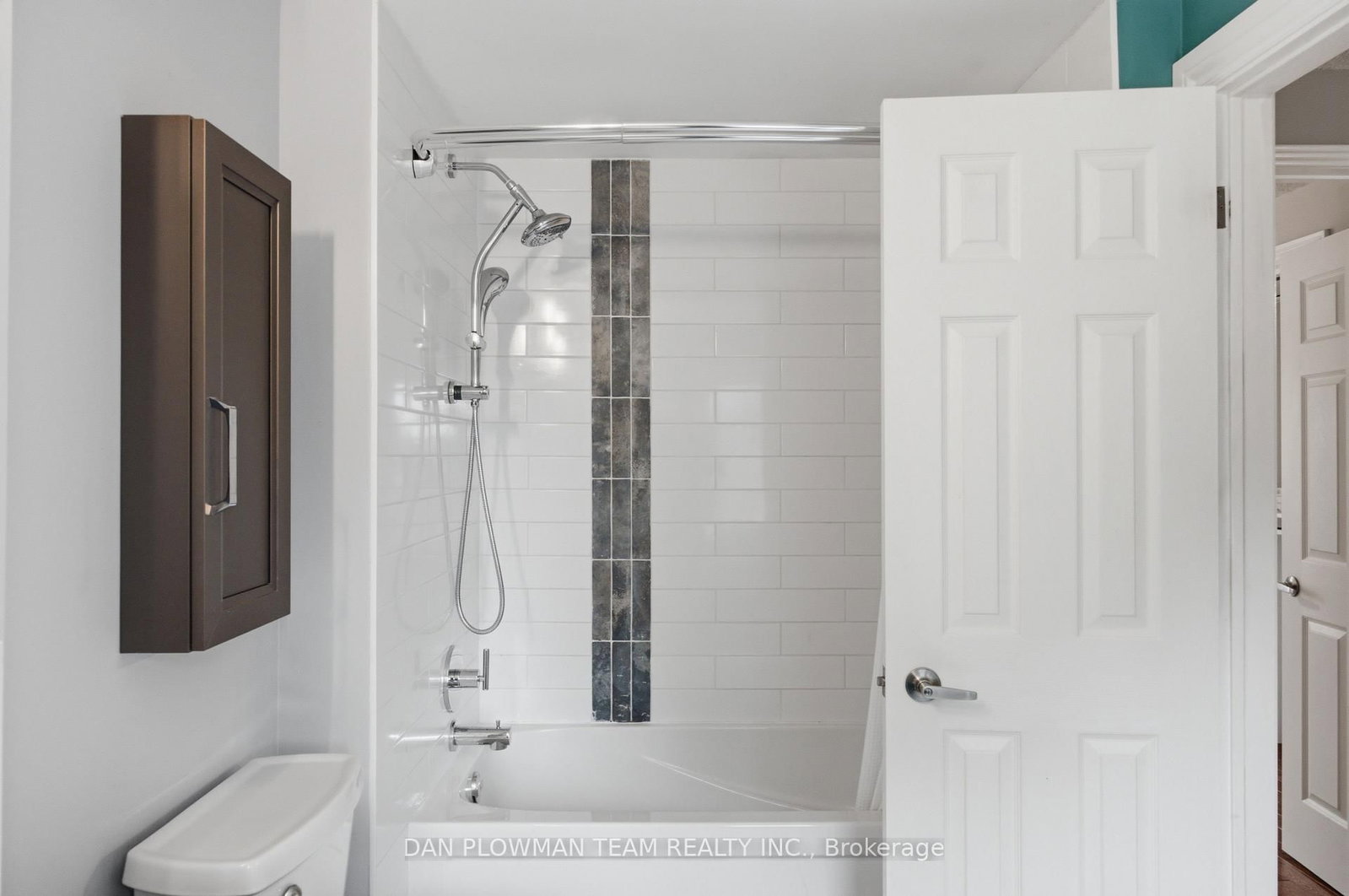 6 Saddlebrook Court • Clarington, ON photo 31