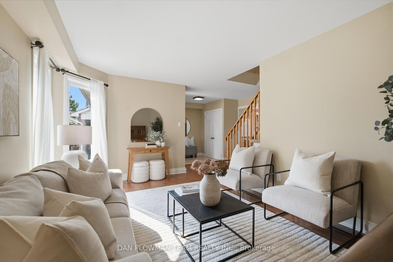 6 Saddlebrook Court • Clarington, ON photo 6