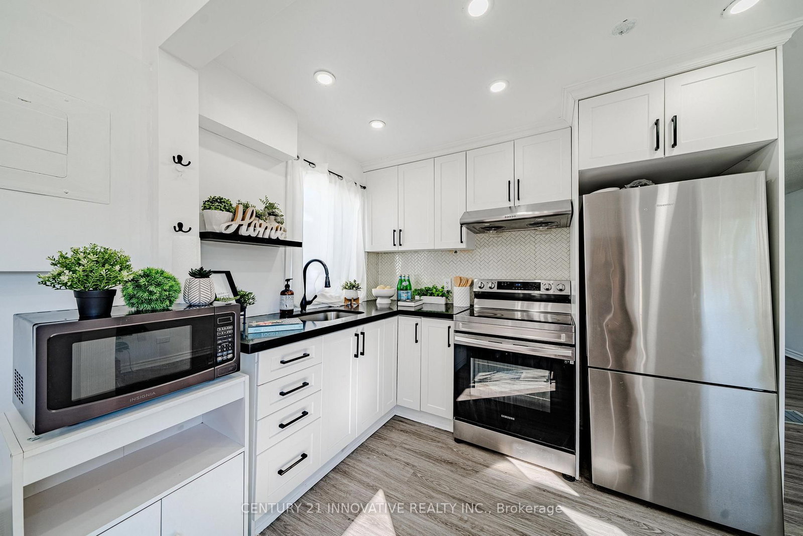 1 Edward Street • Ajax, ON photo 15